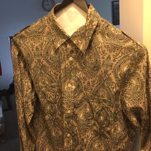 Perry Ellis Paisly Button Up